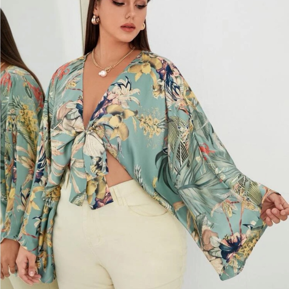Front tie Shein crop top